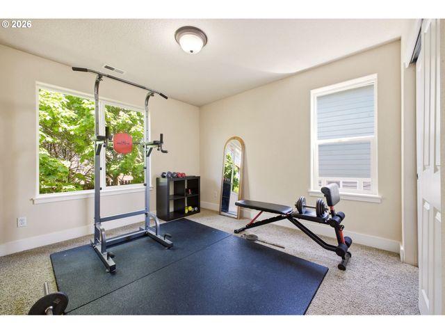 843 W Y St, Washougal, WA 98671