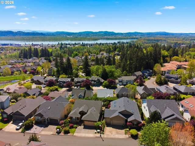 843 W Y St, Washougal, WA 98671