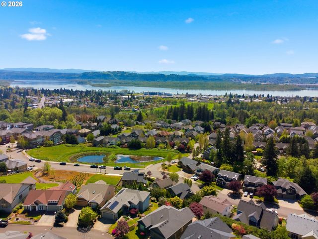 843 W Y St, Washougal, WA 98671