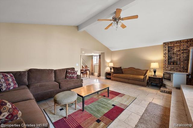 11346 E Shore Drive, Whitmore Lake, MI 48189