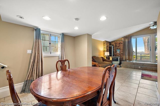 11346 E Shore Drive, Whitmore Lake, MI 48189