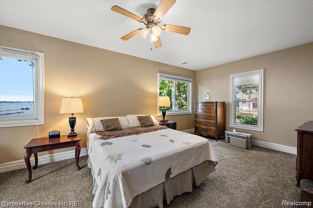 11346 E Shore Drive, Whitmore Lake, MI 48189