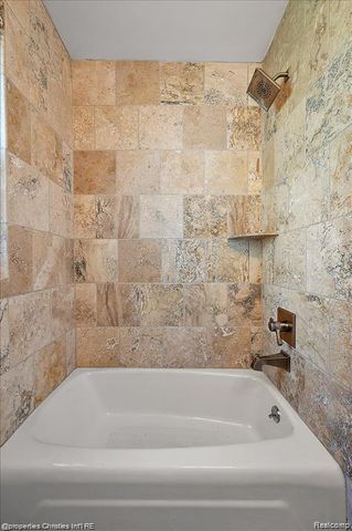 11346 E Shore Drive, Whitmore Lake, MI 48189