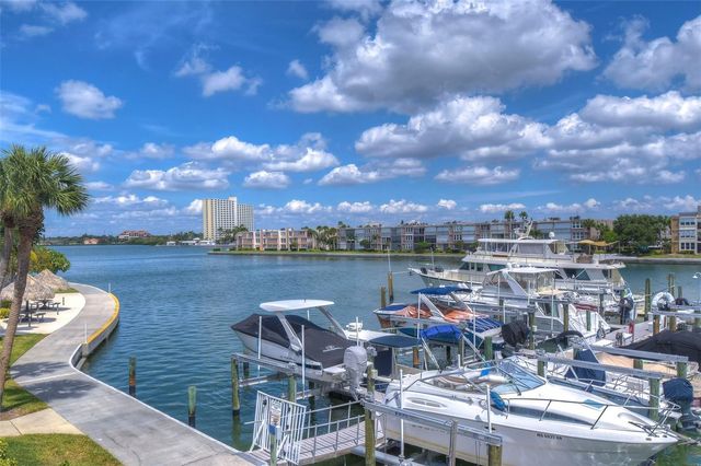 7400 SUN ISLAND DRIVE S 202, South Pasadena, FL 33707