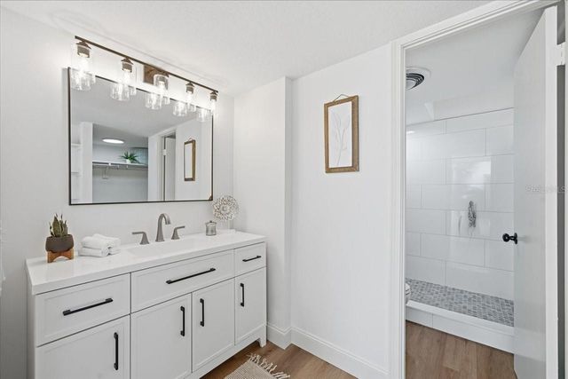 7400 SUN ISLAND DRIVE S 202, South Pasadena, FL 33707