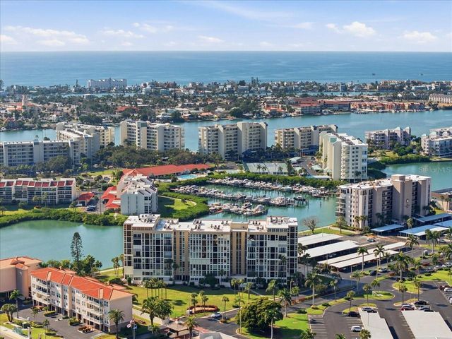 7400 SUN ISLAND DRIVE S 202, South Pasadena, FL 33707