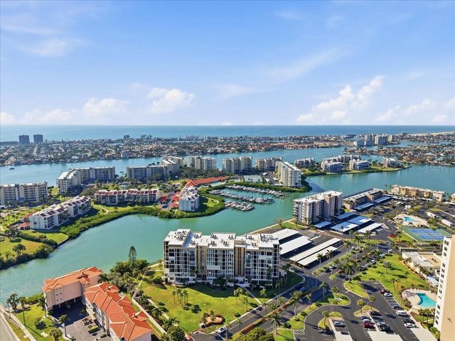 7400 SUN ISLAND DRIVE S 202, South Pasadena, FL 33707