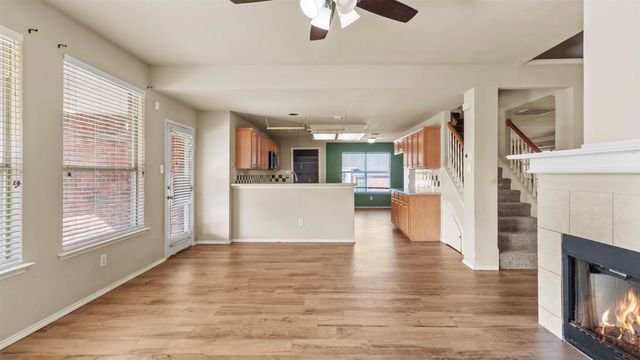 2901 Saint Charles Drive, Mansfield, TX 76063