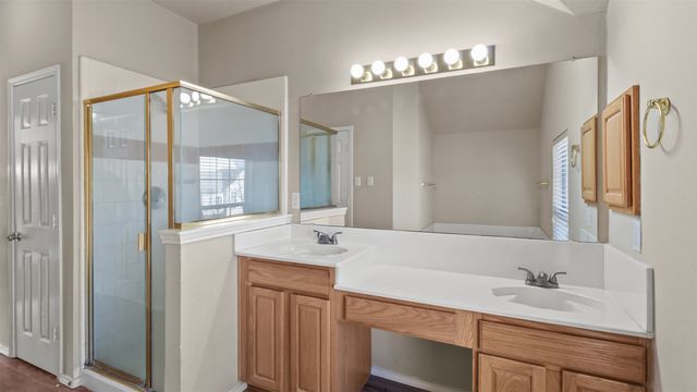 2901 Saint Charles Drive, Mansfield, TX 76063