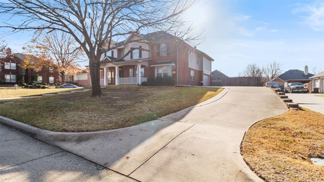 2901 Saint Charles Drive, Mansfield, TX 76063