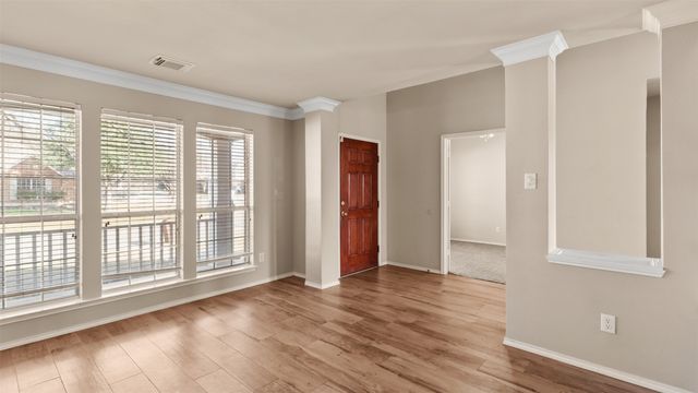 2901 Saint Charles Drive, Mansfield, TX 76063