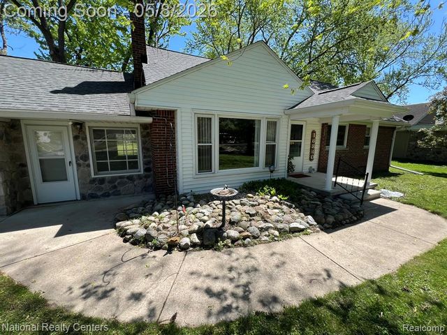 16840 Harrison Street, Livonia, MI 48154