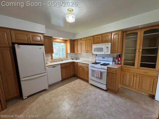 16840 Harrison Street, Livonia, MI 48154