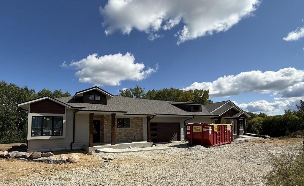 W389N7106 Pennsylvania STREET, Oconomowoc, WI 53066