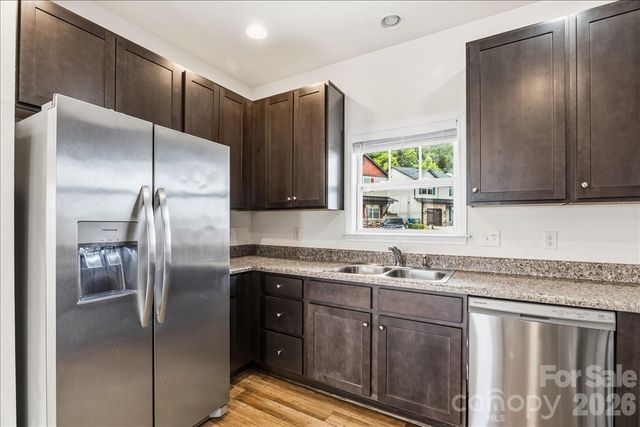226 Cardwell Lane, Fletcher, NC 28732