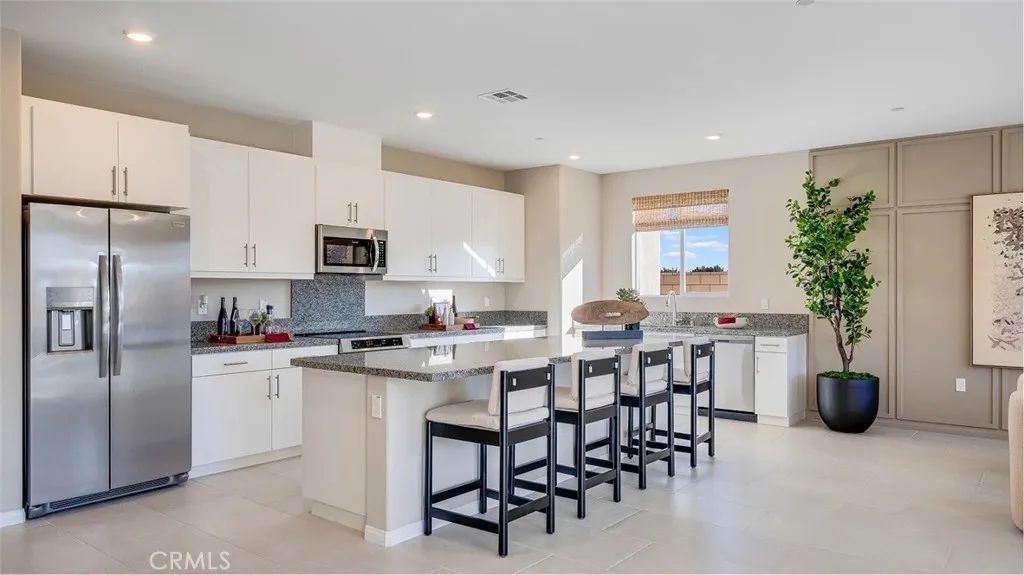 14271 Rollins Street, Hesperia, CA 92345