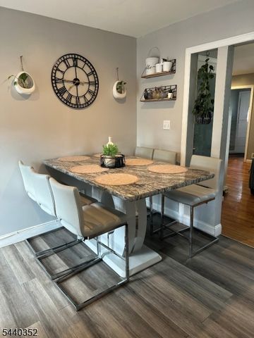 422 W Linden Ave, Linden City, NJ 07036