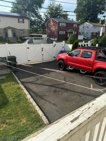 422 W Linden Ave, Linden City, NJ 07036