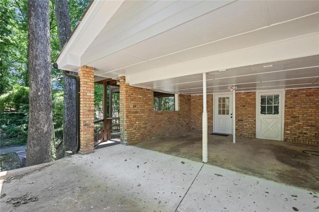 110 Bonnie Lane NE, Sandy Springs, GA 30328