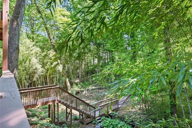 110 Bonnie Lane NE, Sandy Springs, GA 30328