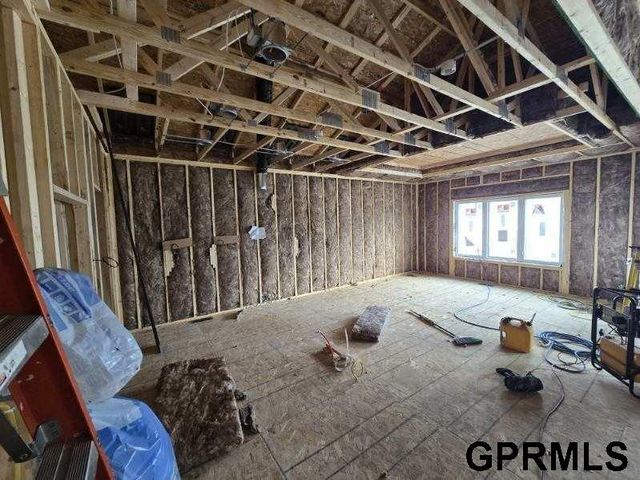 9160 Hillcrest Trail, Lincoln, NE 68510