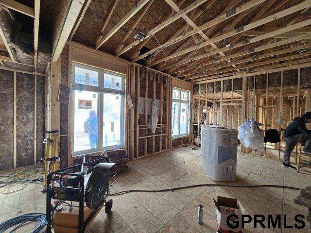 9160 Hillcrest Trail, Lincoln, NE 68510