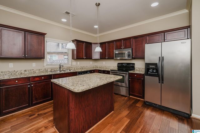 2323 ABBEYGLEN CIRCLE, Hoover, AL 35226