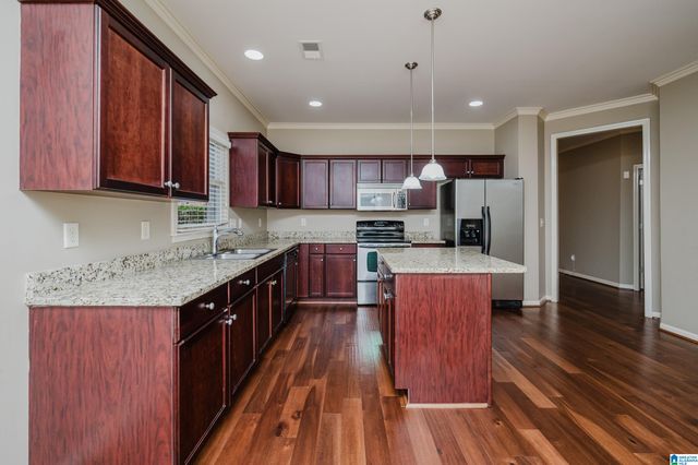 2323 ABBEYGLEN CIRCLE, Hoover, AL 35226