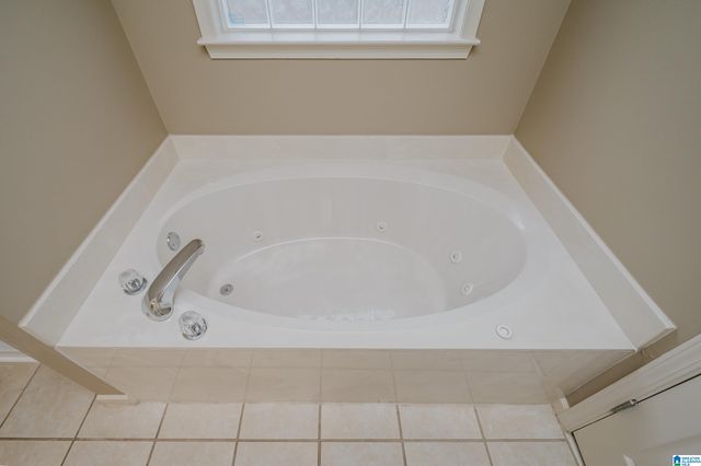 2323 ABBEYGLEN CIRCLE, Hoover, AL 35226