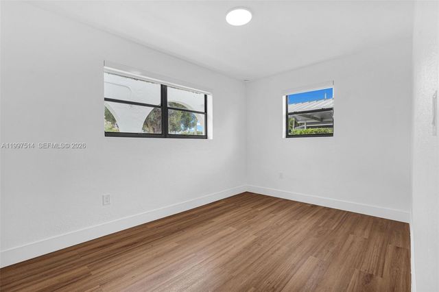 2460 NW 175th St, Miami Gardens, FL 33056