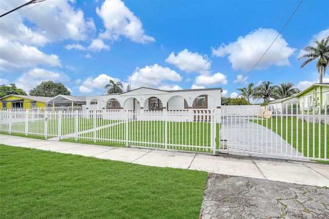 2460 NW 175th St, Miami Gardens, FL 33056