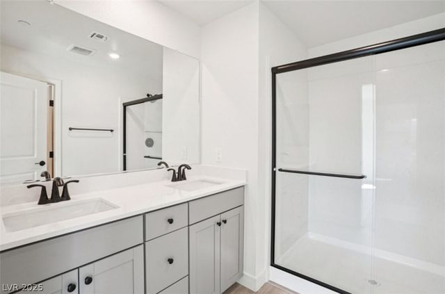 5864 Wisteria Walk Street, Las Vegas, NV 89148