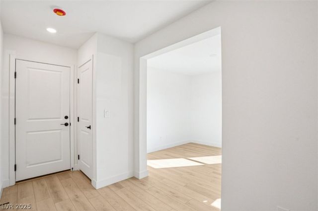 5864 Wisteria Walk Street, Las Vegas, NV 89148