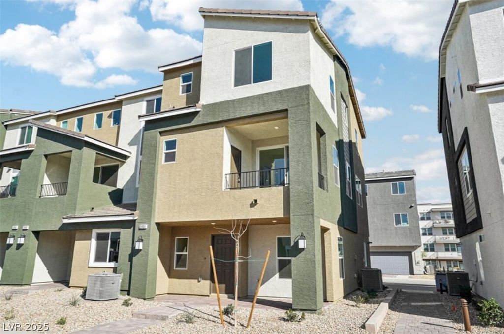 5864 Wisteria Walk Street, Las Vegas, NV 89148