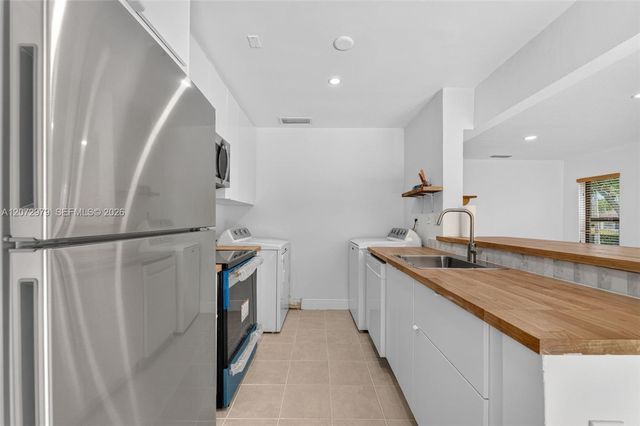 11916 SW 123rd Place, Miami, FL 33186