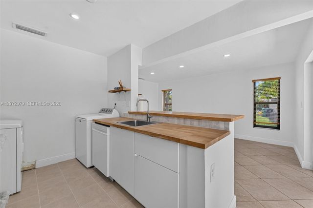 11916 SW 123rd Place, Miami, FL 33186