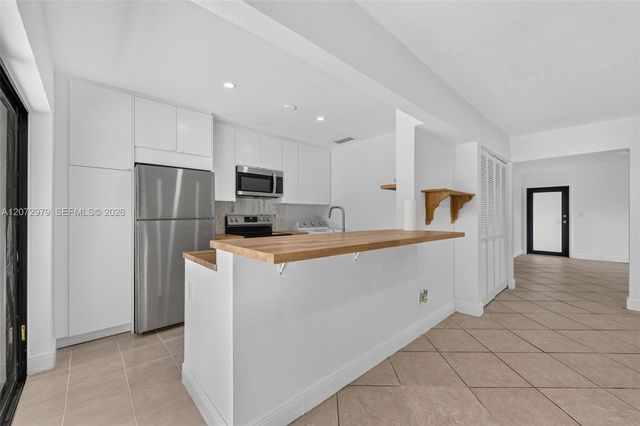 11916 SW 123rd Place, Miami, FL 33186