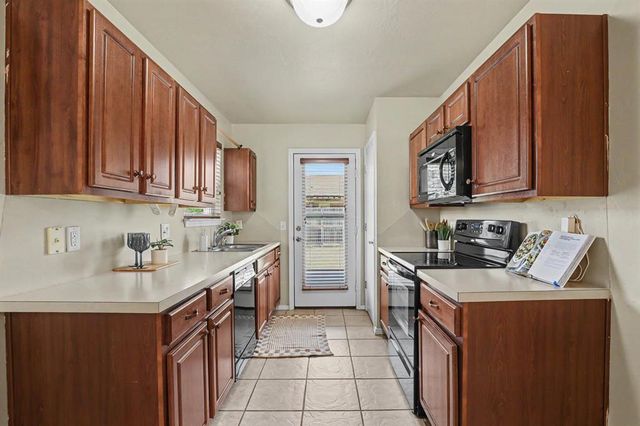 801 Ga Zump Drive, Norman, OK 73069