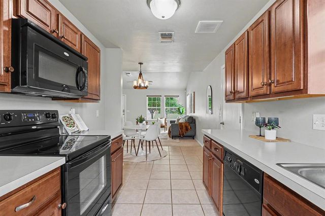 801 Ga Zump Drive, Norman, OK 73069