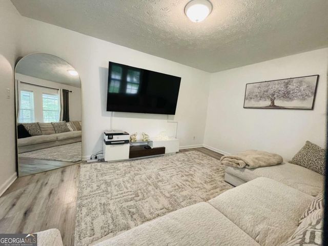 9006 Gatewood Drive, Jonesboro, GA 30238