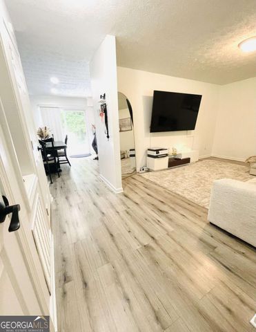 9006 Gatewood Drive, Jonesboro, GA 30238
