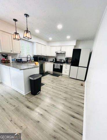 9006 Gatewood Drive, Jonesboro, GA 30238