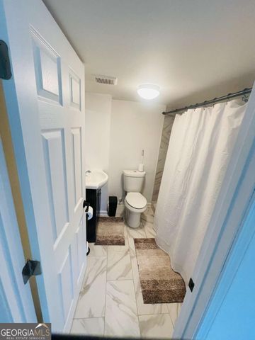 9006 Gatewood Drive, Jonesboro, GA 30238