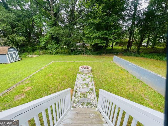9006 Gatewood Drive, Jonesboro, GA 30238