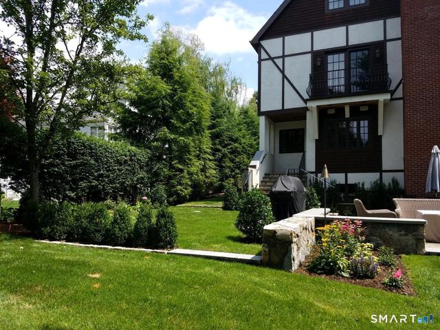 20 Outlook Drive, Darien, CT 06820