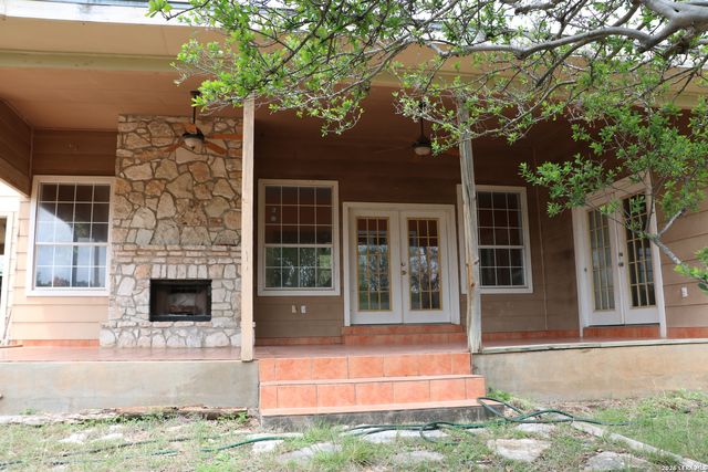 1307 COMANCHE PATH, Bandera, TX 78003