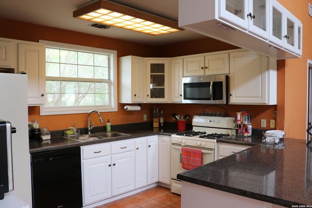 1307 COMANCHE PATH, Bandera, TX 78003