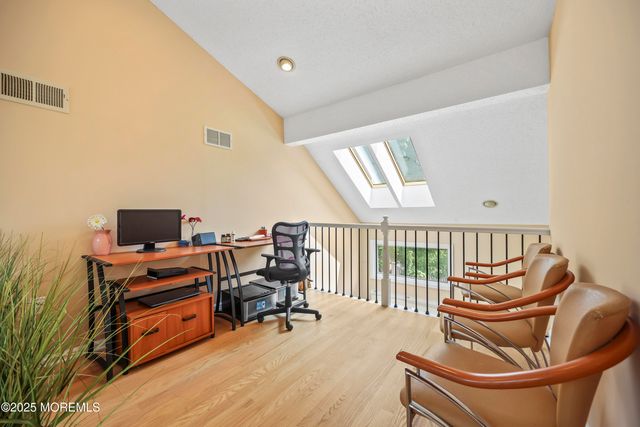 117 Sequoia Woods Court, Holmdel, NJ 07733