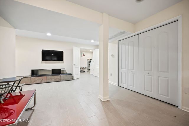 117 Sequoia Woods Court, Holmdel, NJ 07733