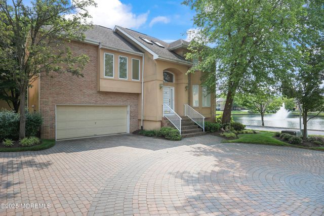 117 Sequoia Woods Court, Holmdel, NJ 07733